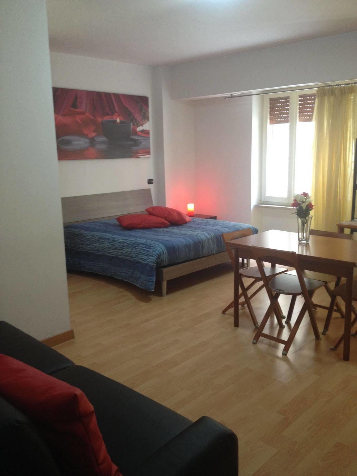 Casa Vacanze House Eden Рим Экстерьер фото